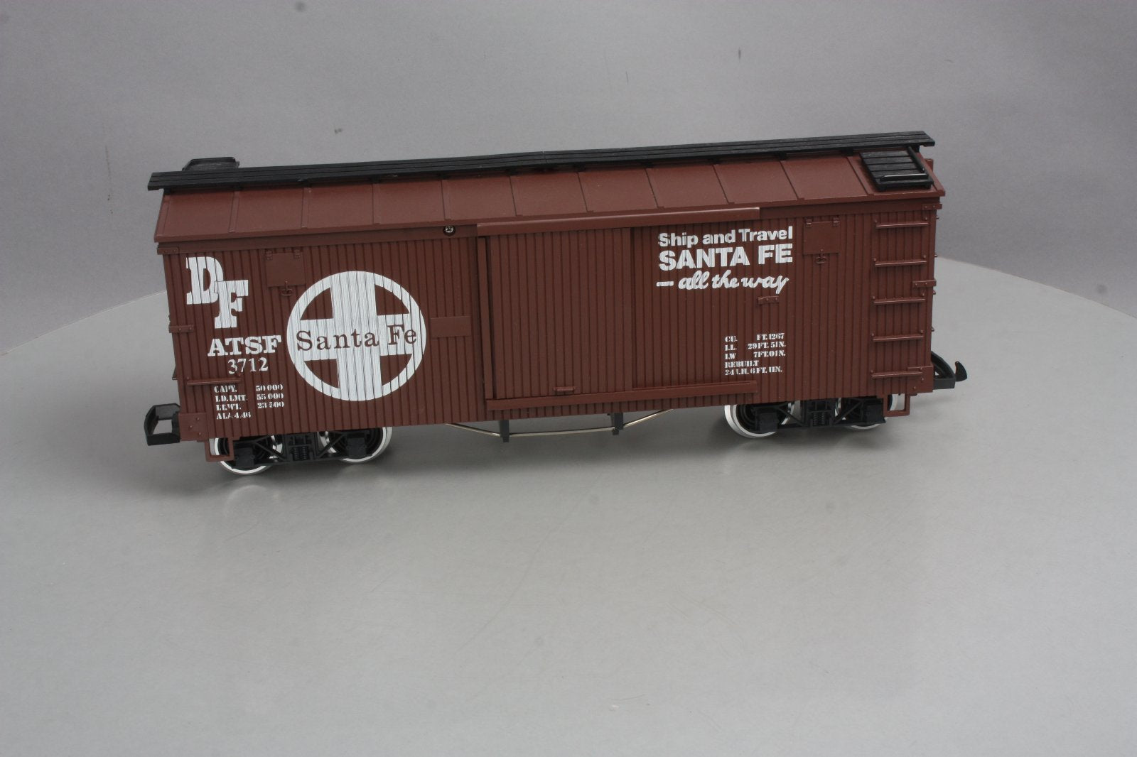 LGB 4067-D03 Santa Fe Boxcar w/ Metal Wheels LN/Box