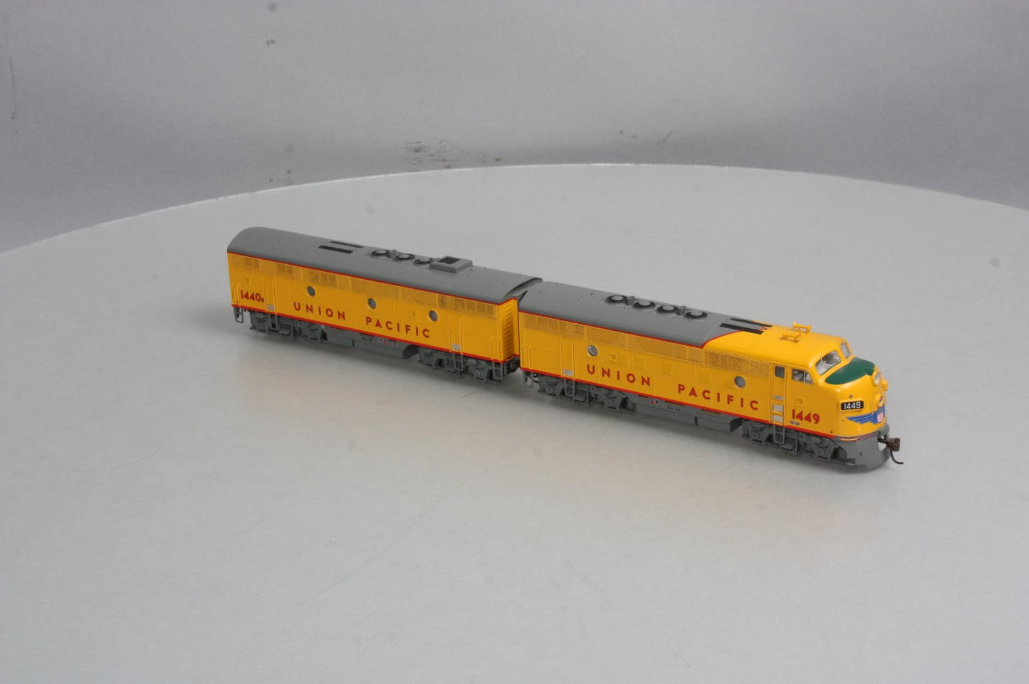 Athearn G2606 HO Union Pacific F-3 A/B Diesel Locomotive Set #1449/ #1440B MT/Box