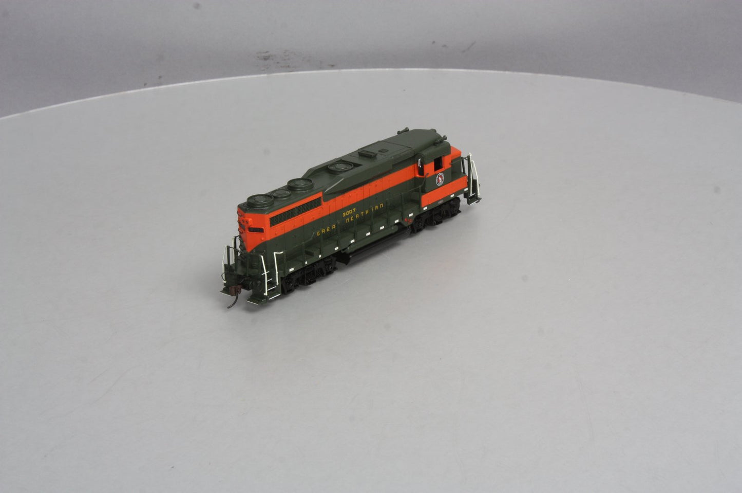 Bachmann 60803 HO Scale GN GP30 Diesel Locomotive w/DCC #3007