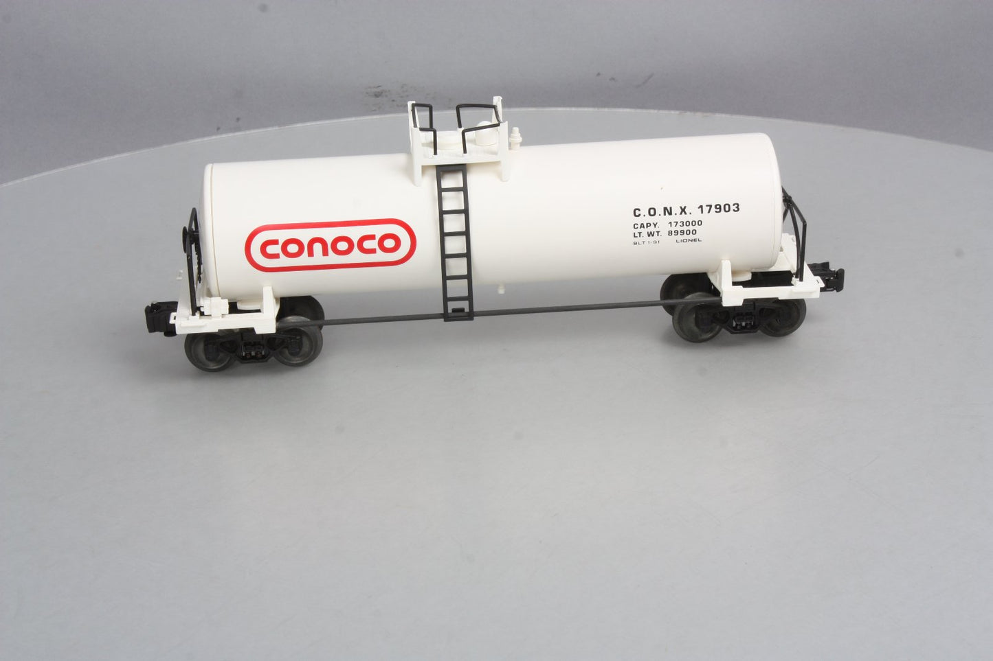 Lionel 6-17903 O Gauge Conoco Tank Car LN/Box