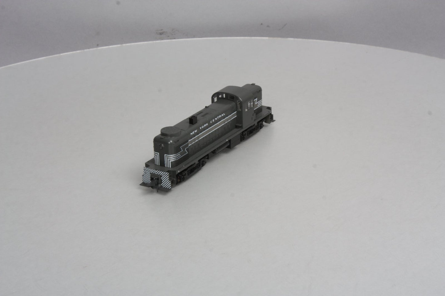 Kato 37-2403 HO New York Central ALCO RS-2 Diesel Engine (Unnumbered) LN/Box