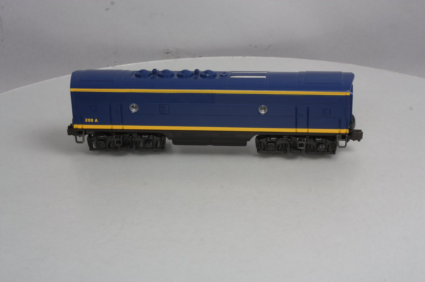Lionel 6-18121 O Gauge Santa Fe F-3 Non-Powered Diesel B-Unit #200A LN/Box