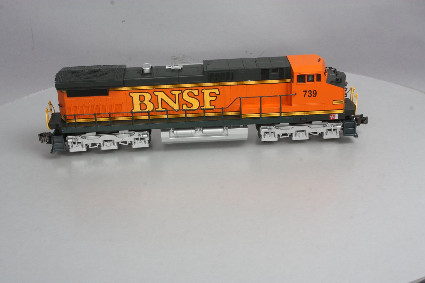 Lionel 6-18231 O Gauge BNSF Dash 9 Diesel Locomotive #739 LN/Box