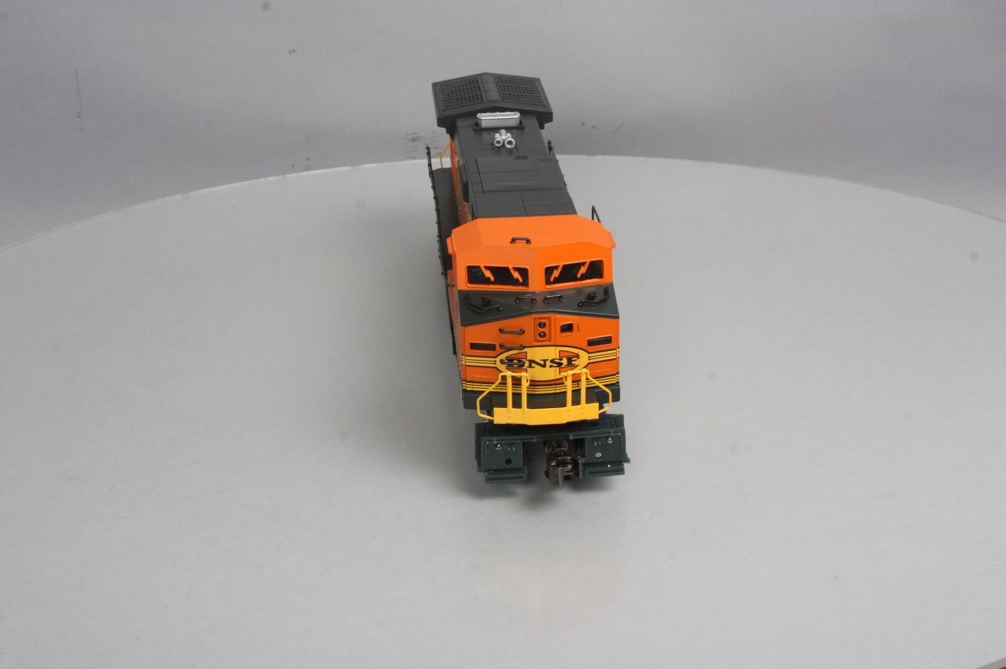 Lionel 6-18231 O Gauge BNSF Dash 9 Diesel Locomotive #739 LN/Box