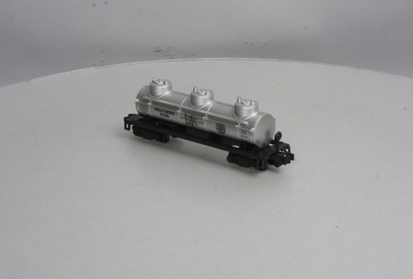 American Flyer 4-9105 S Gauge Southern Triple Dome Tank Car #9105 NIB