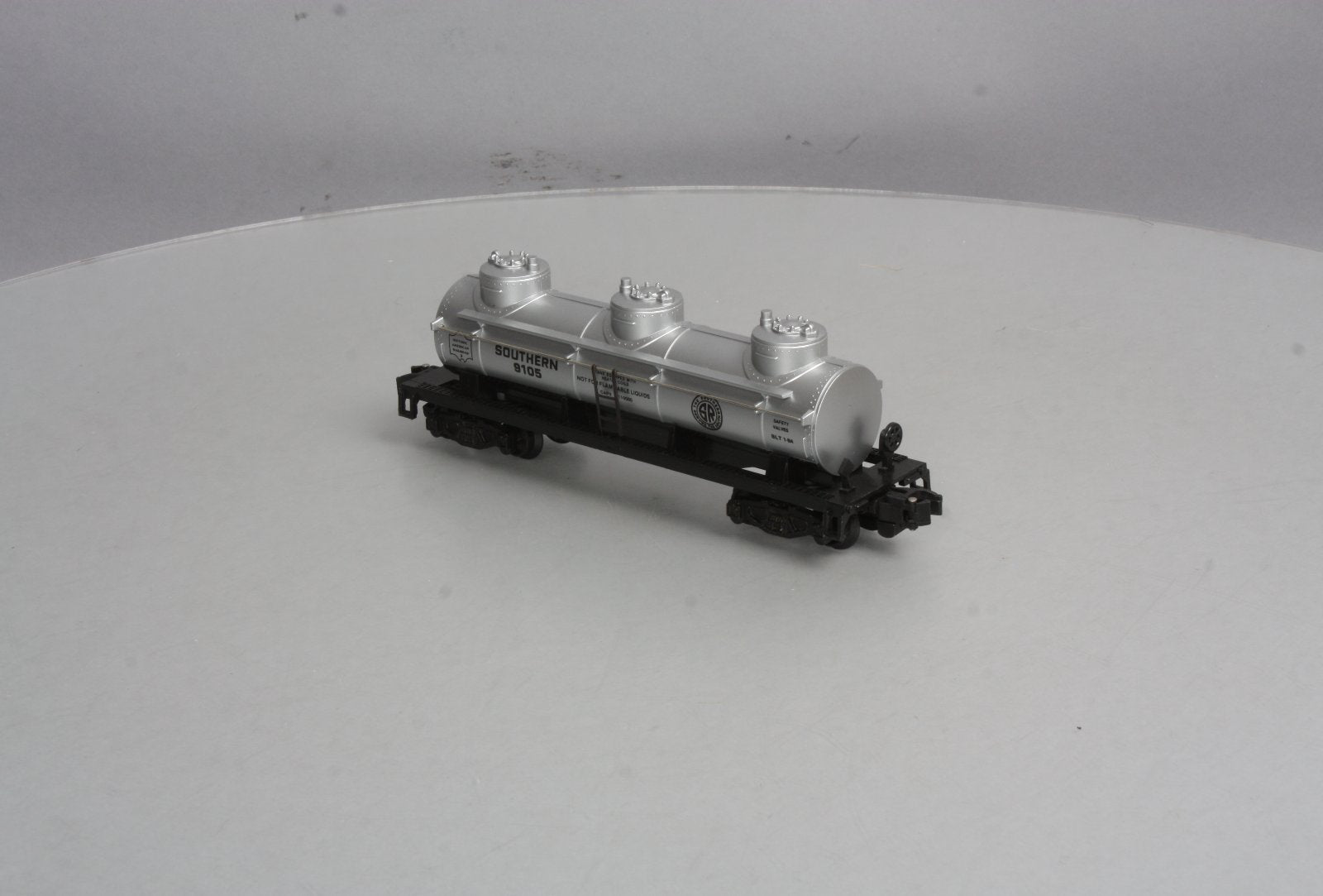 American Flyer 4-9105 S Gauge Southern Triple Dome Tank Car #9105 LN/Box