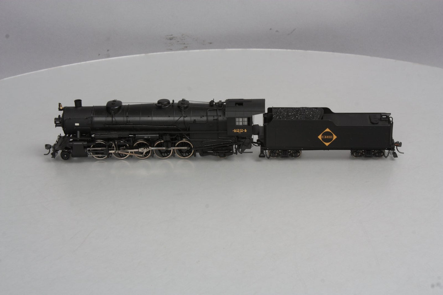 Proto 2000 920-60007 HO Erie 2-10-2 Steam Loco & Tender #4224 LN/Box