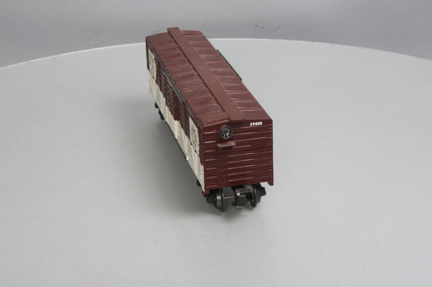 QSI 49088 Canadian National Stock Car w/Live Action Sound Module - 3 Rail LN