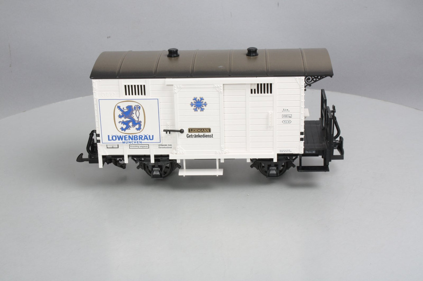 LGB 4131 G Scale Lowenbrau Beer Boxcar EX/Box