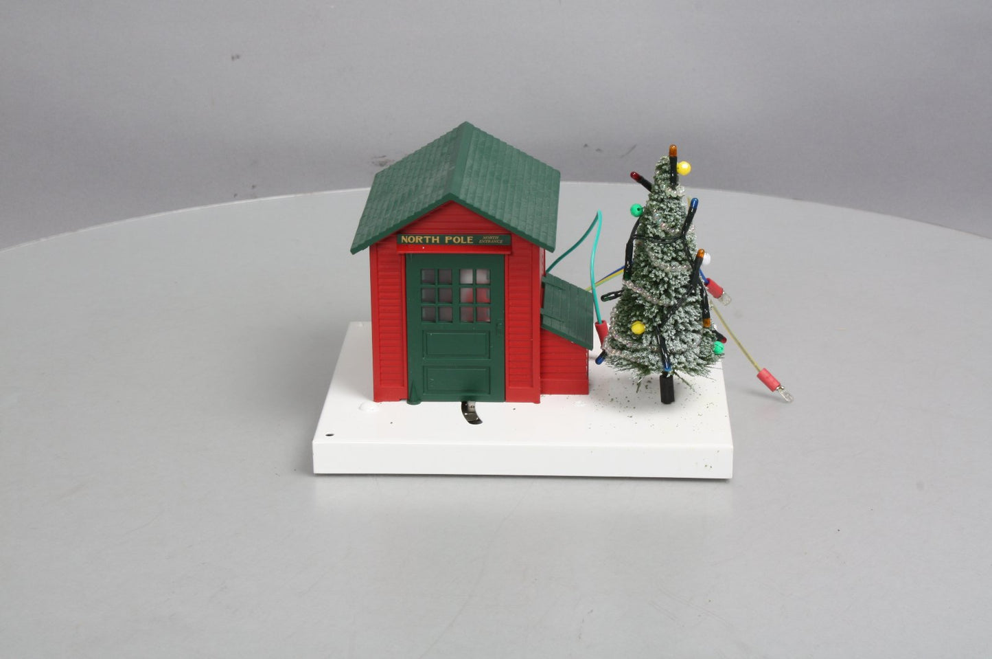 Lionel 6-14289 Santa Operating Gateman LN/Box