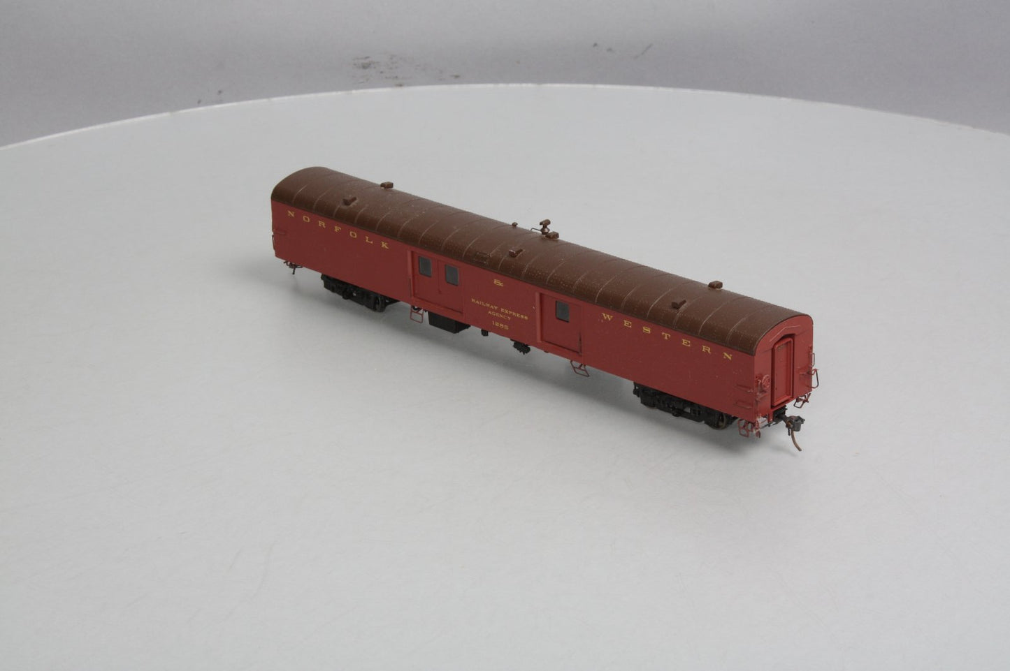 Rapido Trains 106153 HO Norfolk & Western 73' 6" Smooth Side Baggage #1285