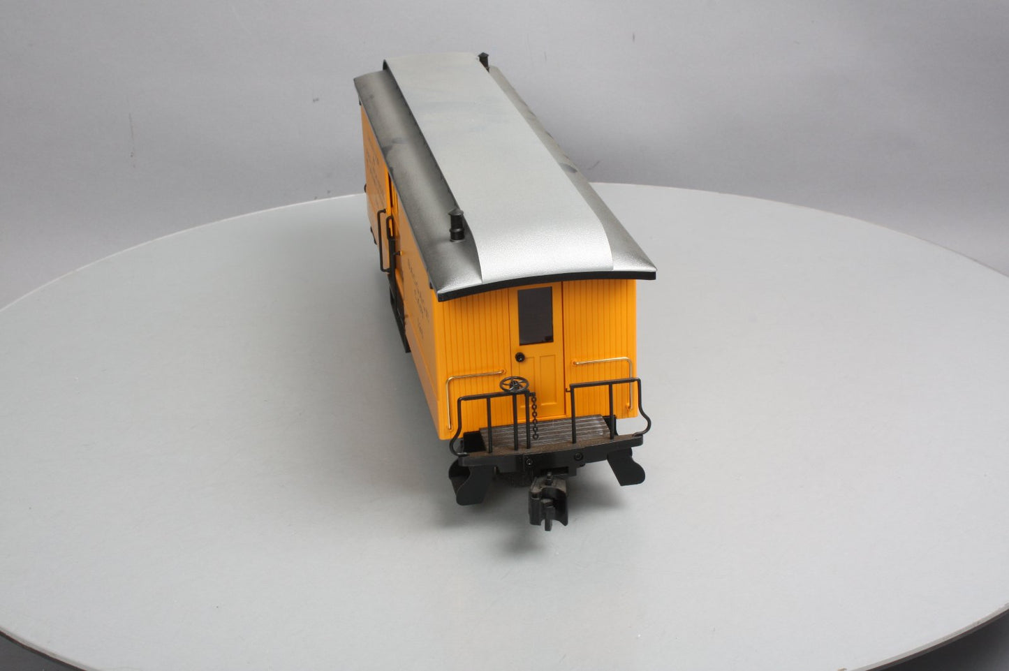 LGB 3084 D&RG Yellow & Silver Baggage Car w/ Custom Figure - Metal Wheels LN/Box