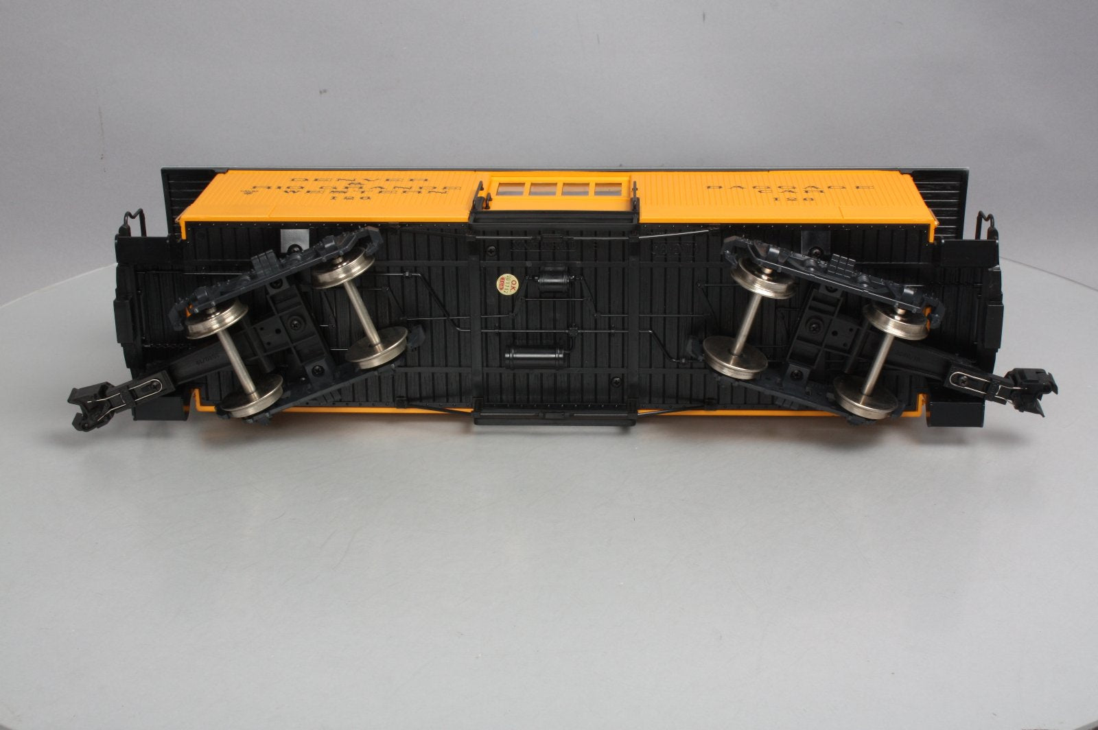 LGB 3084 D&RG Yellow & Silver Baggage Car w/ Custom Figure - Metal Wheels LN/Box
