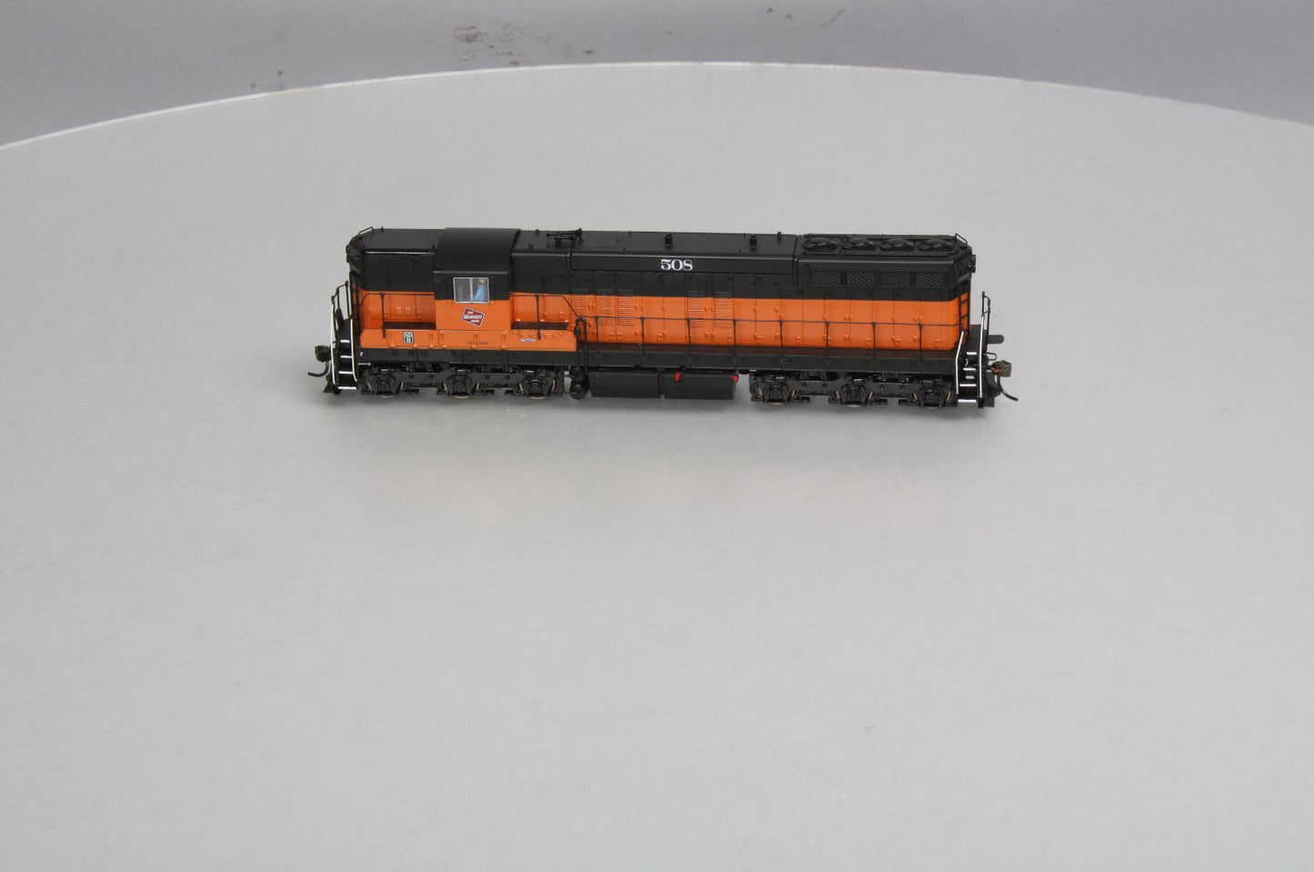Broadway Limited 5020 HO Milwaukee Road EMD SD9 #508 with Sound