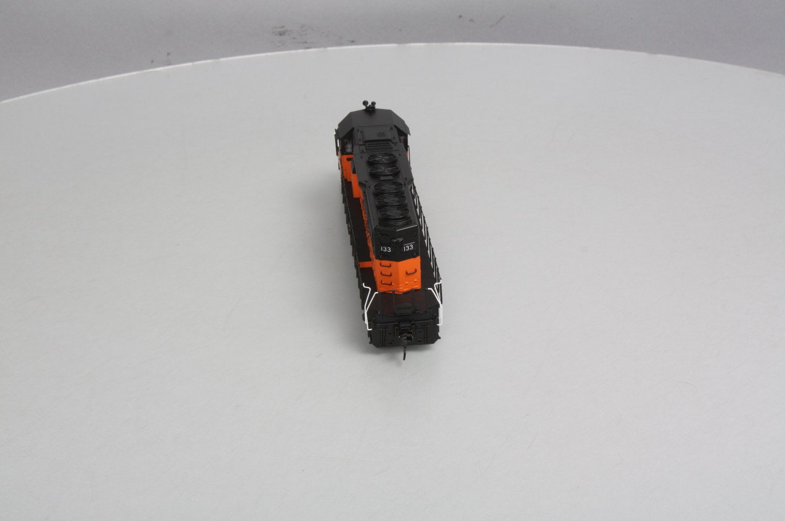 Broadway Limited 5010 HO MILW EMD SD40-2 Low Hood Diesel Locomotive w/Sound #133