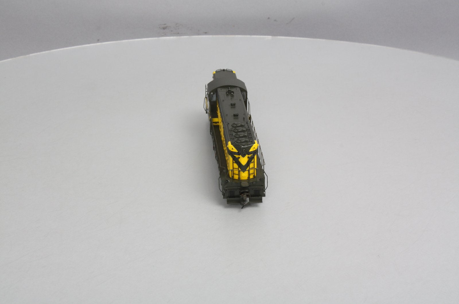 Broadway Limited 5026 HO Chicago & North Western EMD SD9 #1701 with Sound
