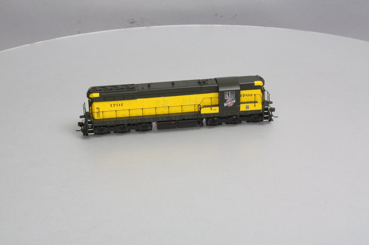 Broadway Limited 5026 HO Chicago & North Western EMD SD9 #1701 with Sound