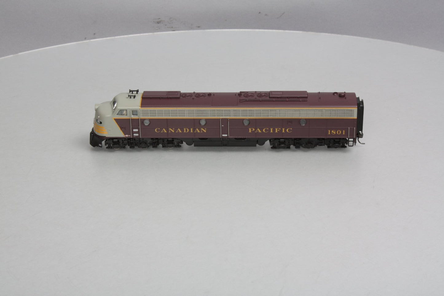 Broadway Limited 445 HO Canadian Pacific EMD E8A Diesel #1801 w/DCC & Sound