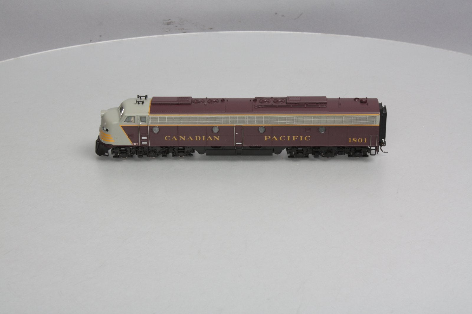 Broadway Limited 445 HO Canadian Pacific EMD E8A Diesel #1801 w/DCC & Sound