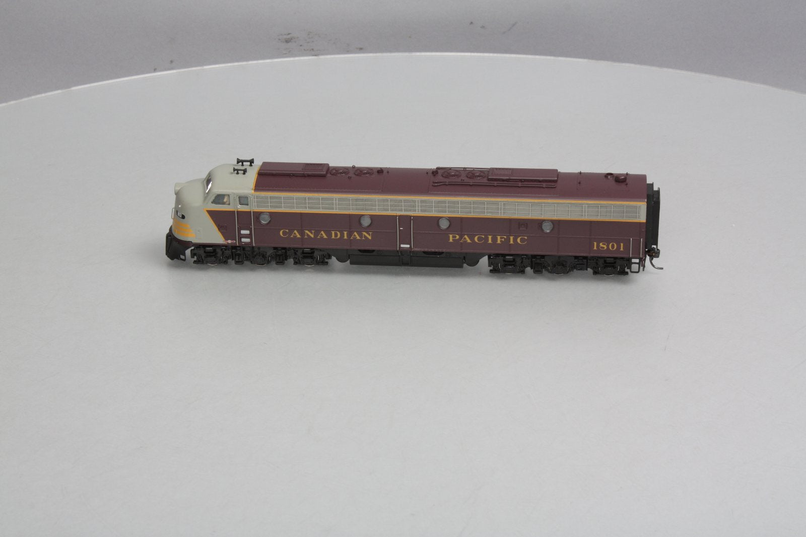 Broadway Limited 445 HO Canadian Pacific EMD E8A Diesel #1801 w/DCC & Sound