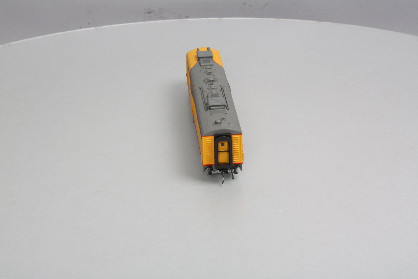 Broadway Limited 464 HO Union Pacific EMD E8A #930 w/DCC, Sound