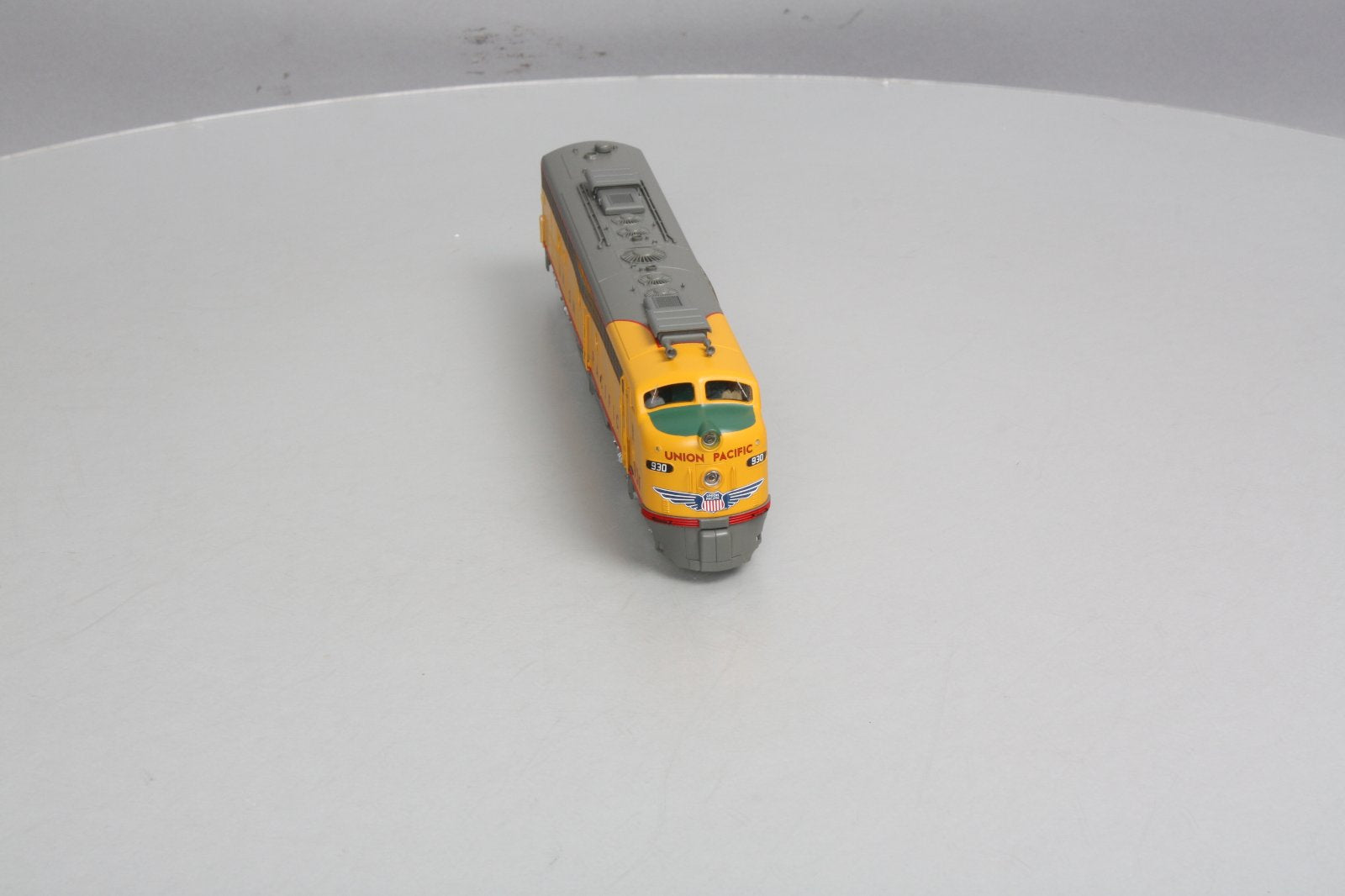 Broadway Limited 464 HO Union Pacific EMD E8A #930 w/DCC, Sound