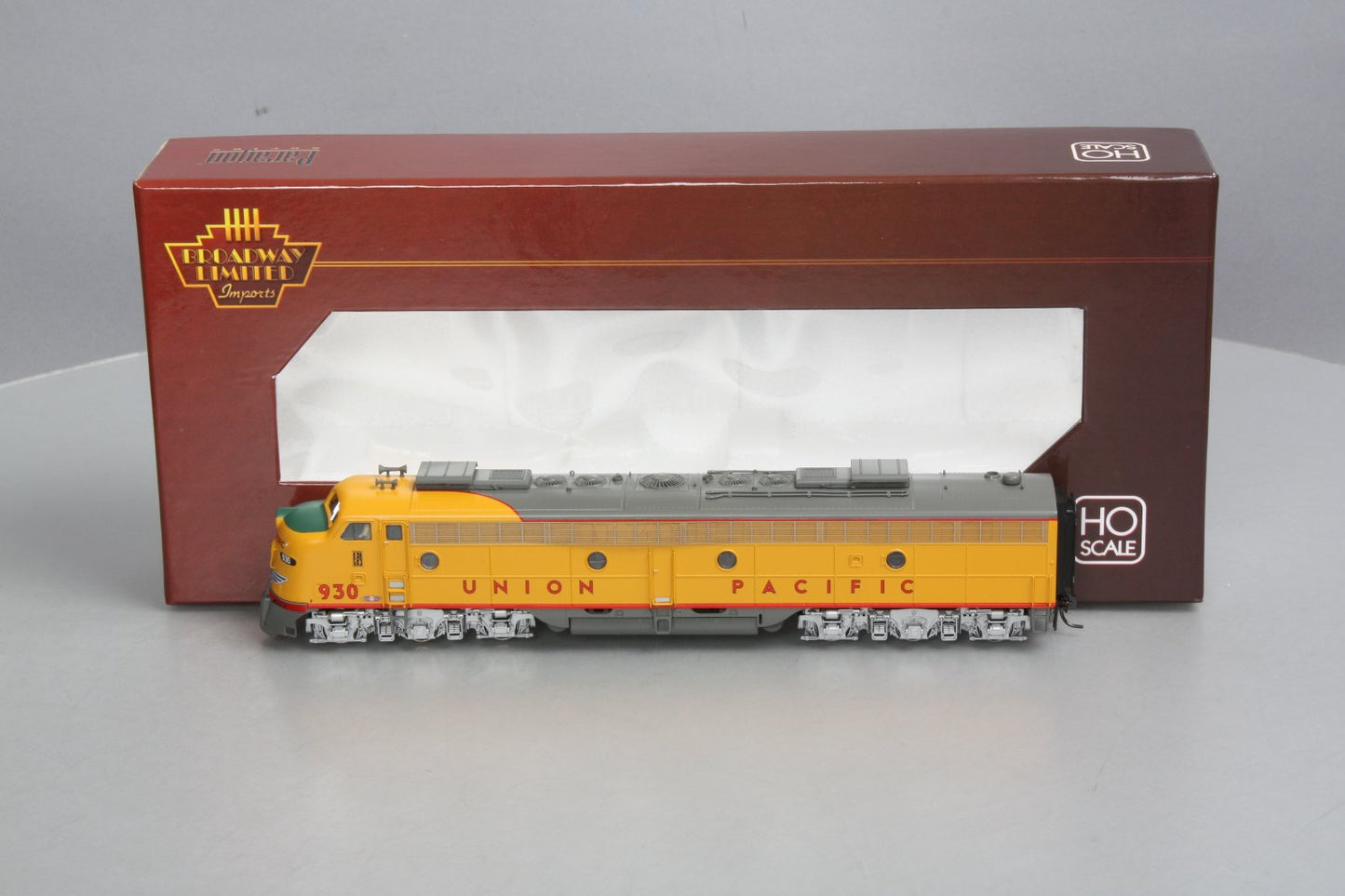Broadway Limited 464 HO Union Pacific EMD E8A #930 w/DCC, Sound