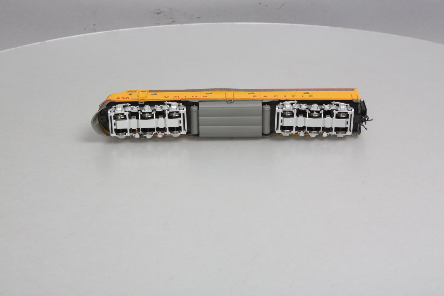 Broadway Limited 464 HO Union Pacific EMD E8A #930 w/DCC, Sound