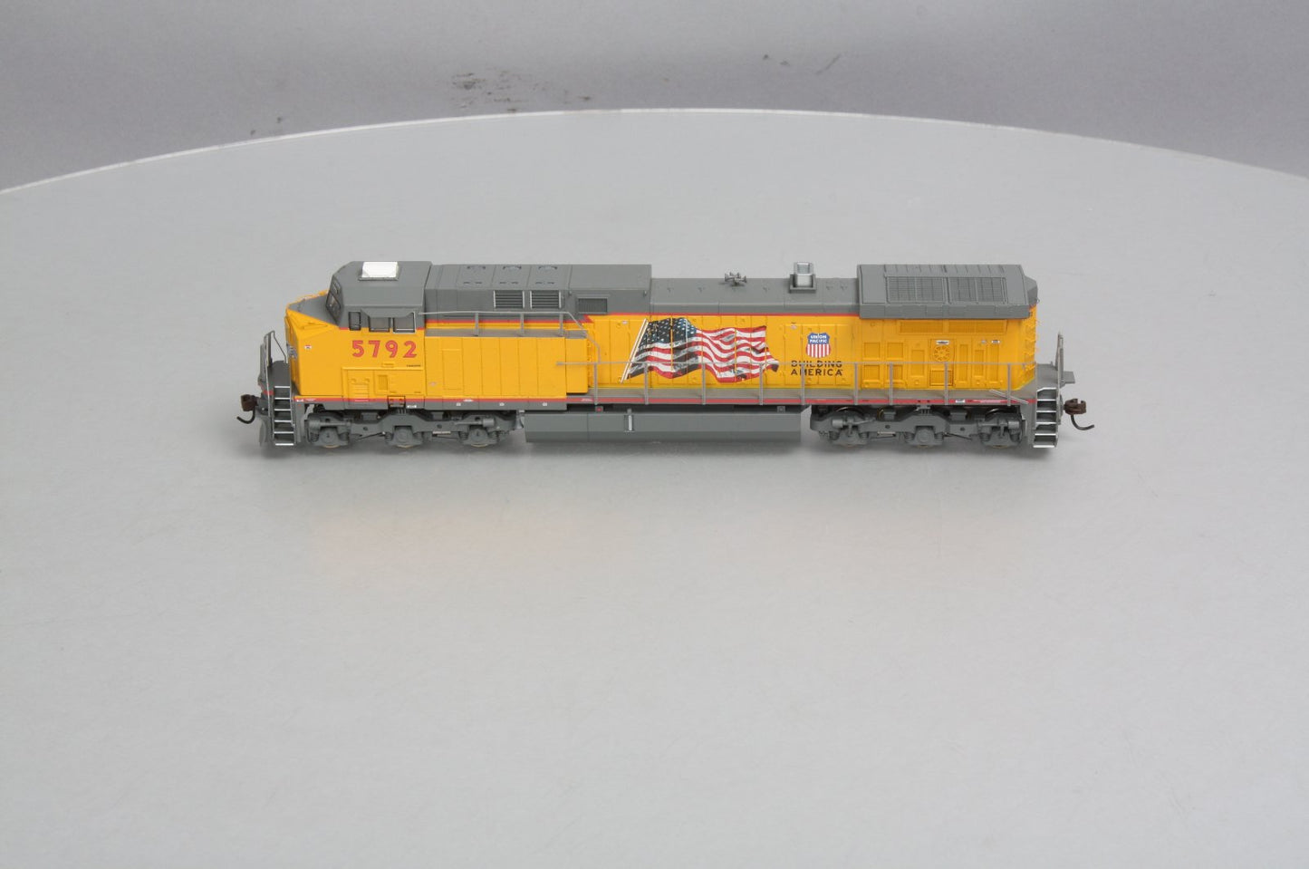 Athearn 8081 HO Union Pacific AC4400 Diesel Locomotive #5792 -DC LN/Box