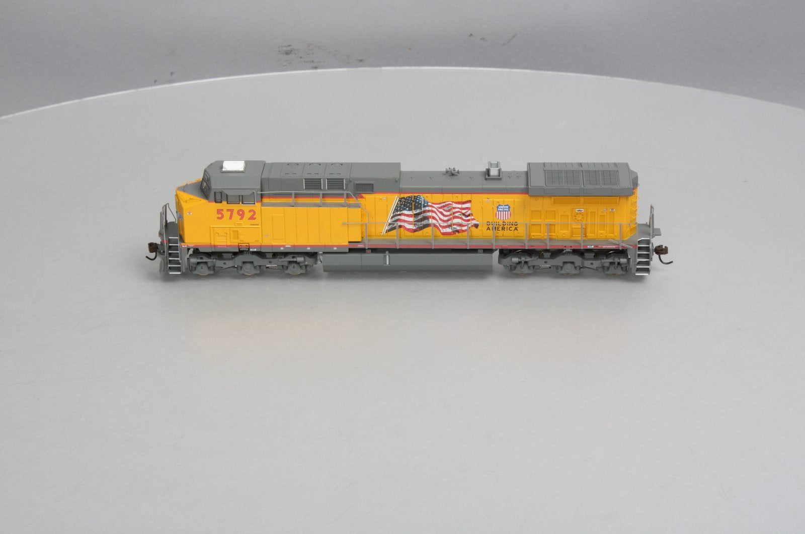 Athearn 8081 HO Union Pacific AC4400 Diesel Locomotive #5792 -DC LN/Box