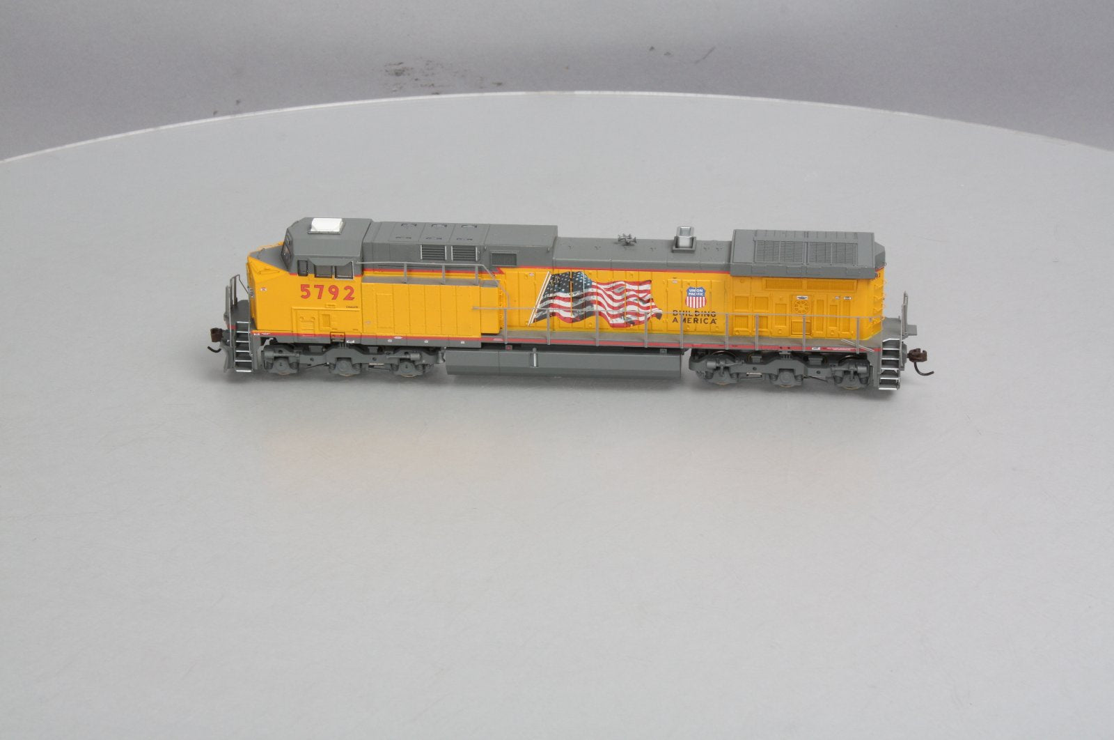 Athearn 8081 HO Union Pacific AC4400 Diesel Locomotive #5792 -DC LN/Box