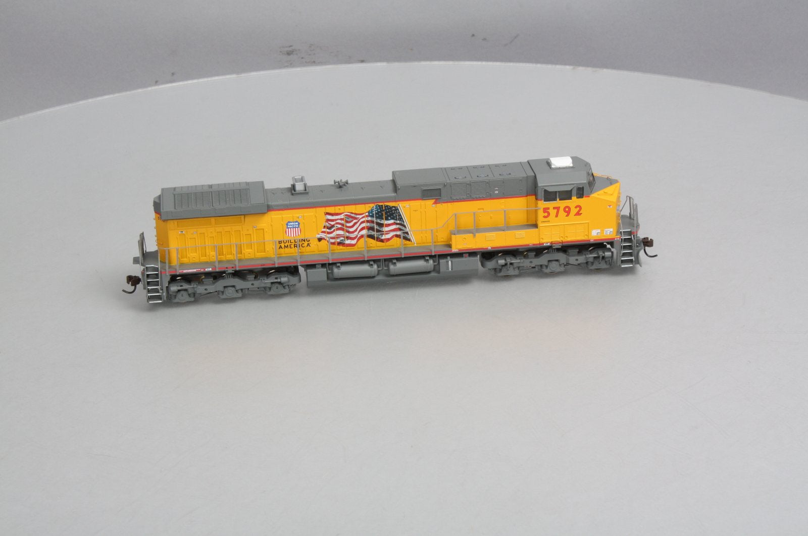 Athearn 8081 HO Union Pacific AC4400 Diesel Locomotive #5792 -DC LN/Box