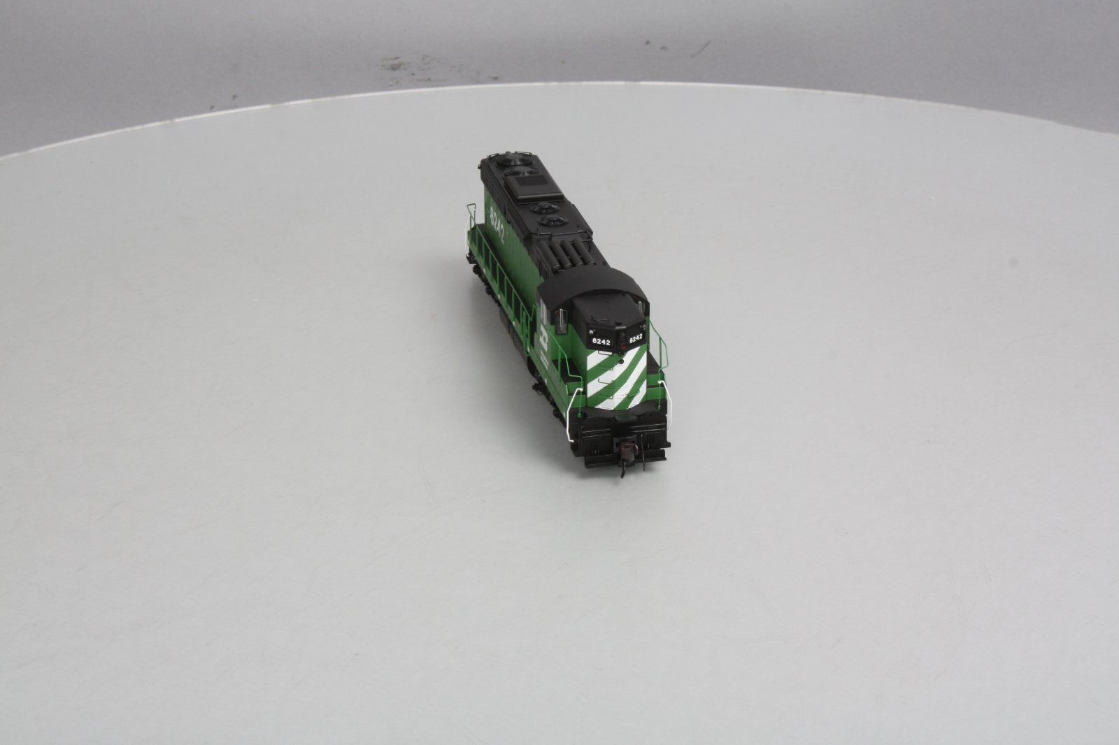 Atlas 7556 Master Series Gold Burlington Northern EMD SD24 #6242 w/DCC, Sound