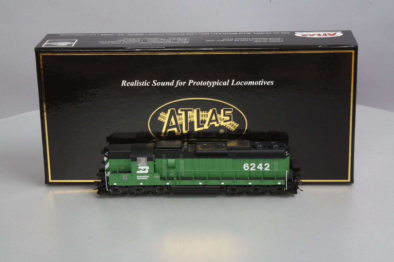 Atlas 7556 Master Series Gold Burlington Northern EMD SD24 #6242 w/DCC, Sound