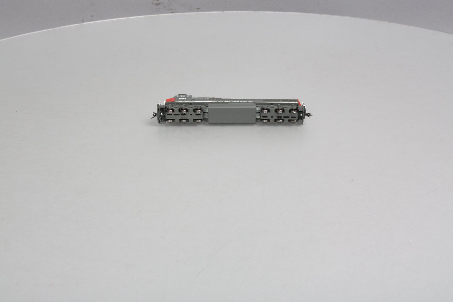 Athearn 10708 N Scale Southern Pacific SD70M Diesel Locomotive #9813 LN/Box