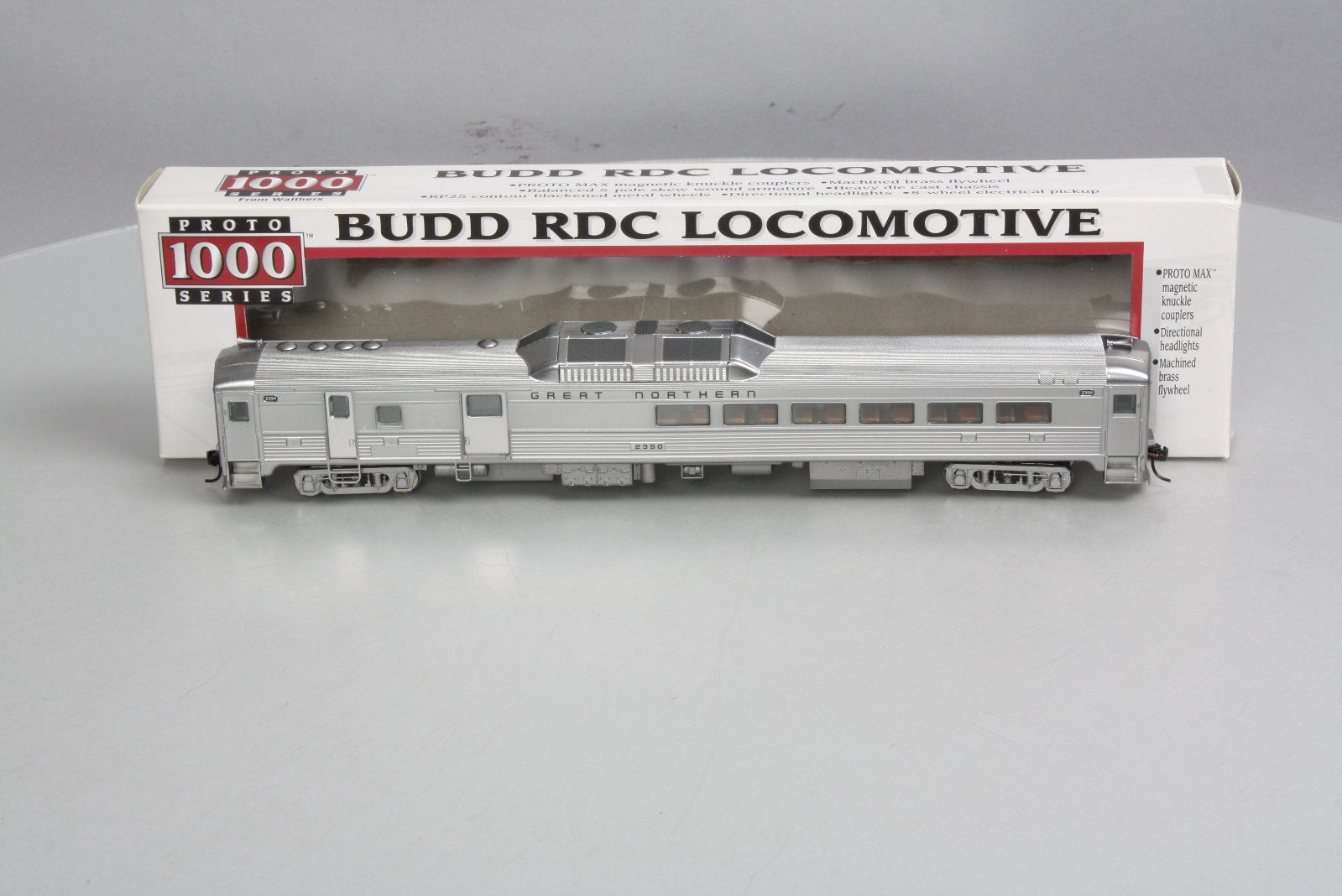 Proto 1000 HO Scale 920-35350 Great Northern RDC-3 Baggage Car #2350