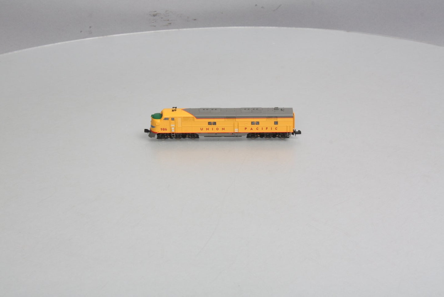 Life Like 7019 N Scale Union Pacific E-7 Powered Unit Diesel Locomotive #986 LN/Box