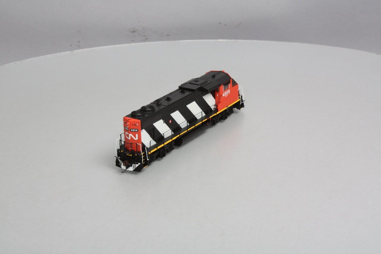 Athearn G40603 Canadian National GP38-2 Diesel #4809 w/DCC & Tsunami Sound LN/Box