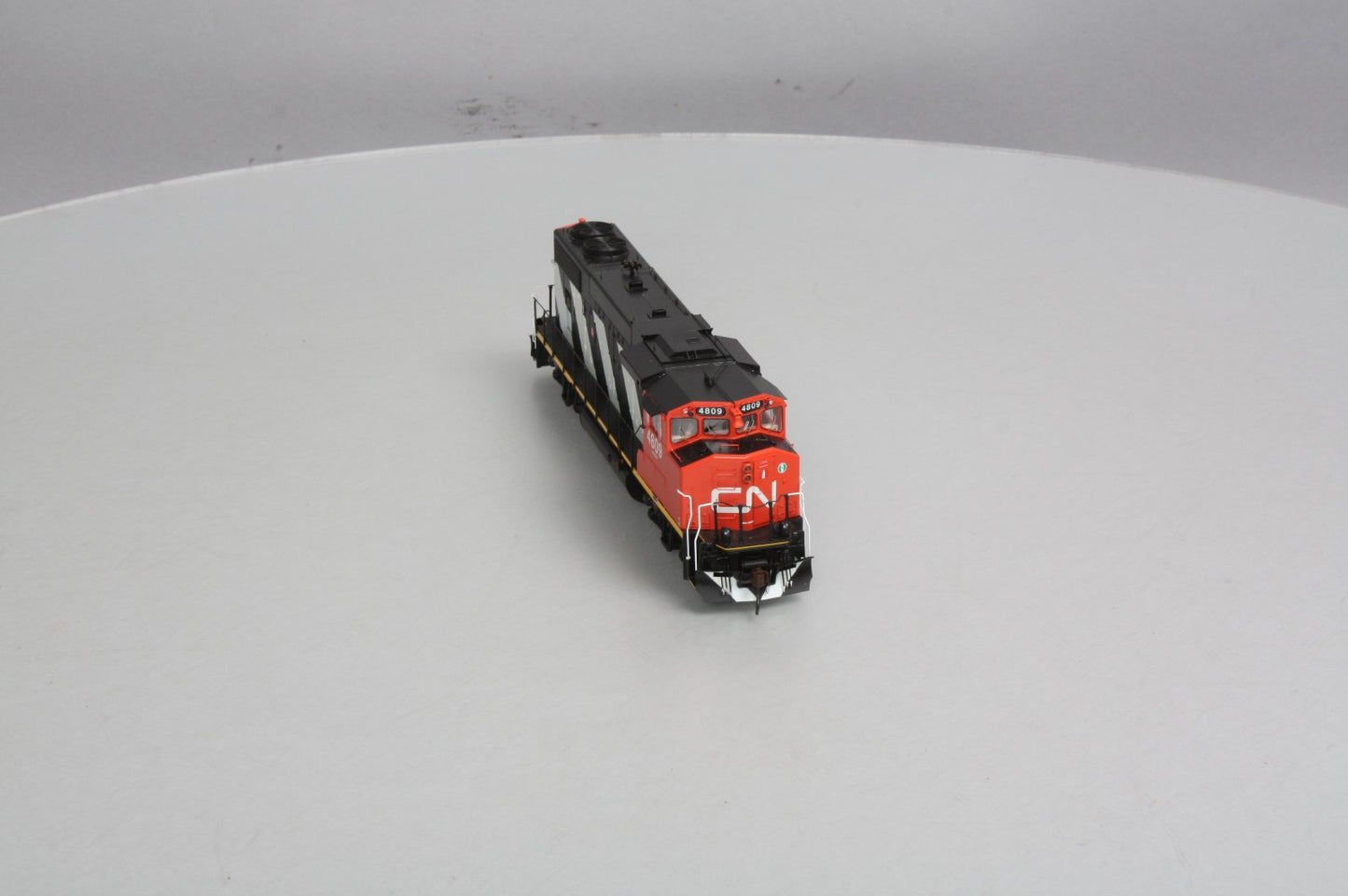 Athearn G40603 Canadian National GP38-2 Diesel #4809 w/DCC & Tsunami Sound LN/Box
