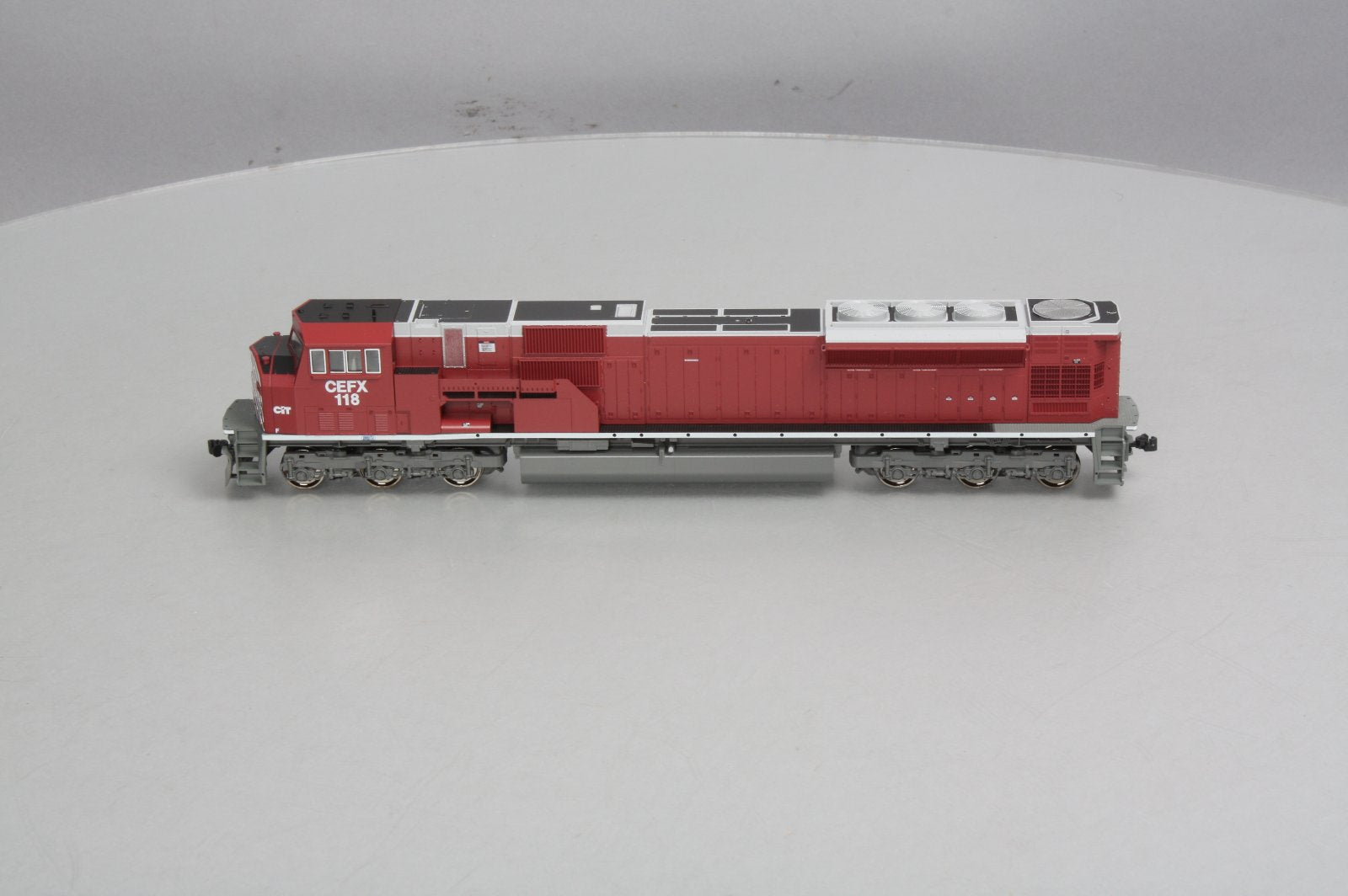 Kato 37-6360 HO Scale CEFX EMD SD90/43MAC Diesel Locomotive #118 LN/Box
