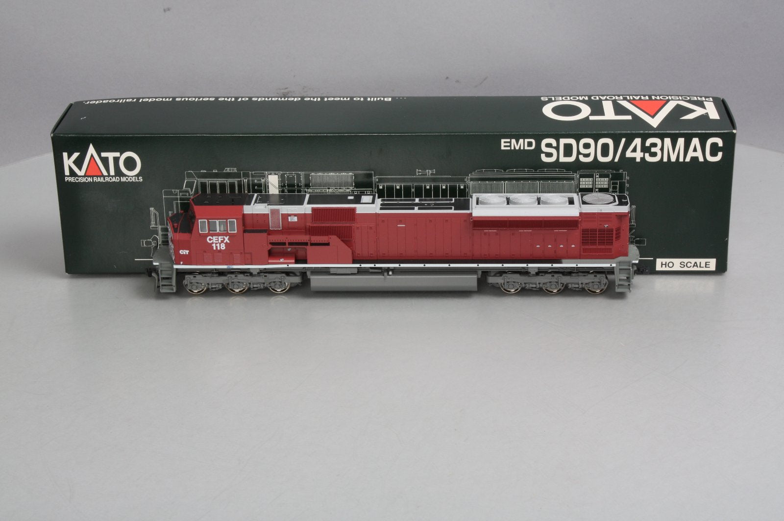 Kato 37-6360 HO Scale CEFX EMD SD90/43MAC Diesel Locomotive #118 LN/Box