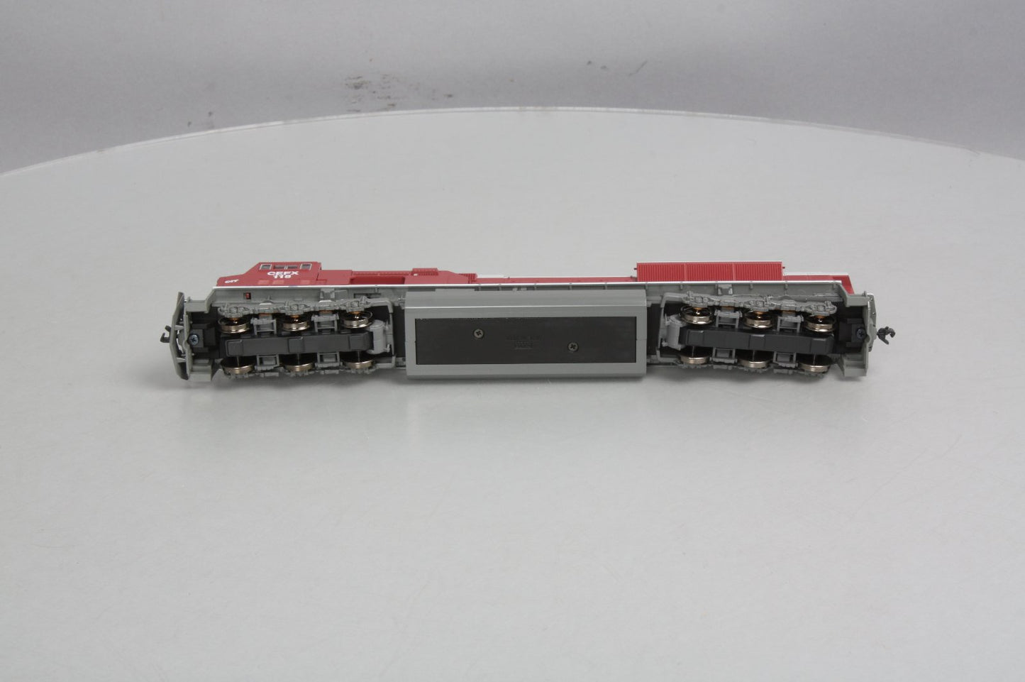 Kato 37-6360 HO Scale CEFX EMD SD90/43MAC Diesel Locomotive #118 LN/Box