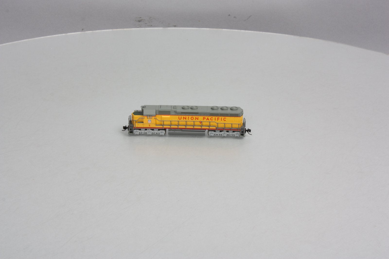 Kato 176-3119 N Scale Union Pacific SD-45 Diesel Locomotive #9 LN/Box