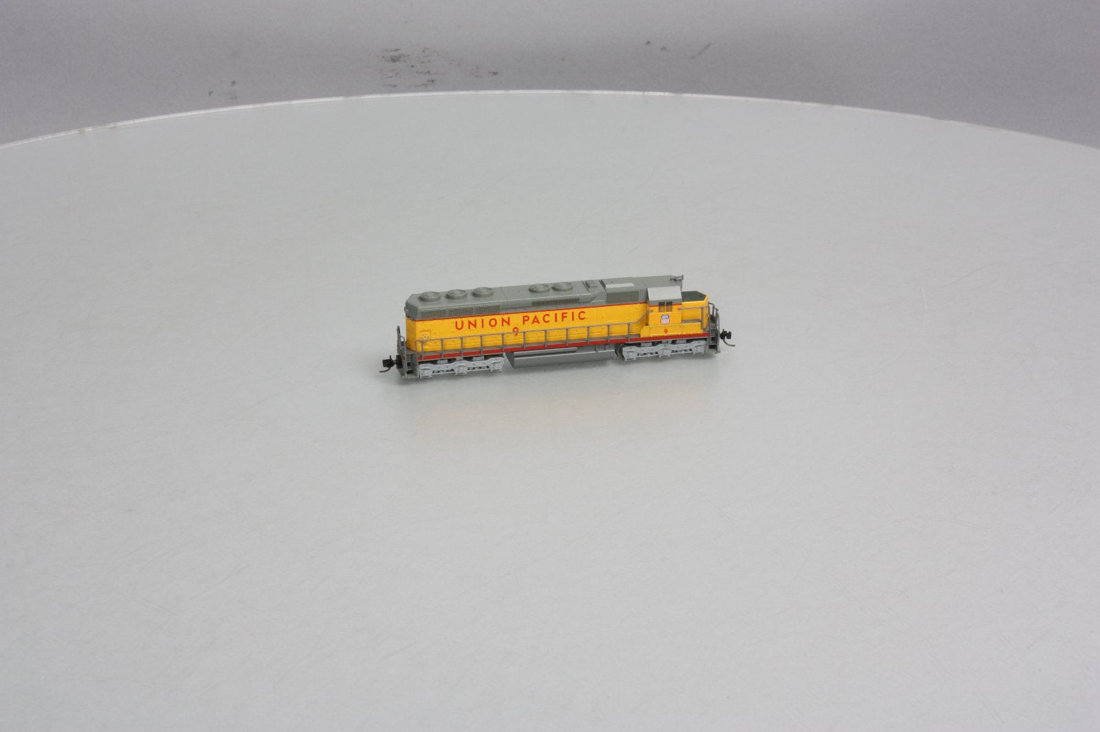 Kato 176-3119 N Scale Union Pacific SD-45 Diesel Locomotive #9 LN/Box