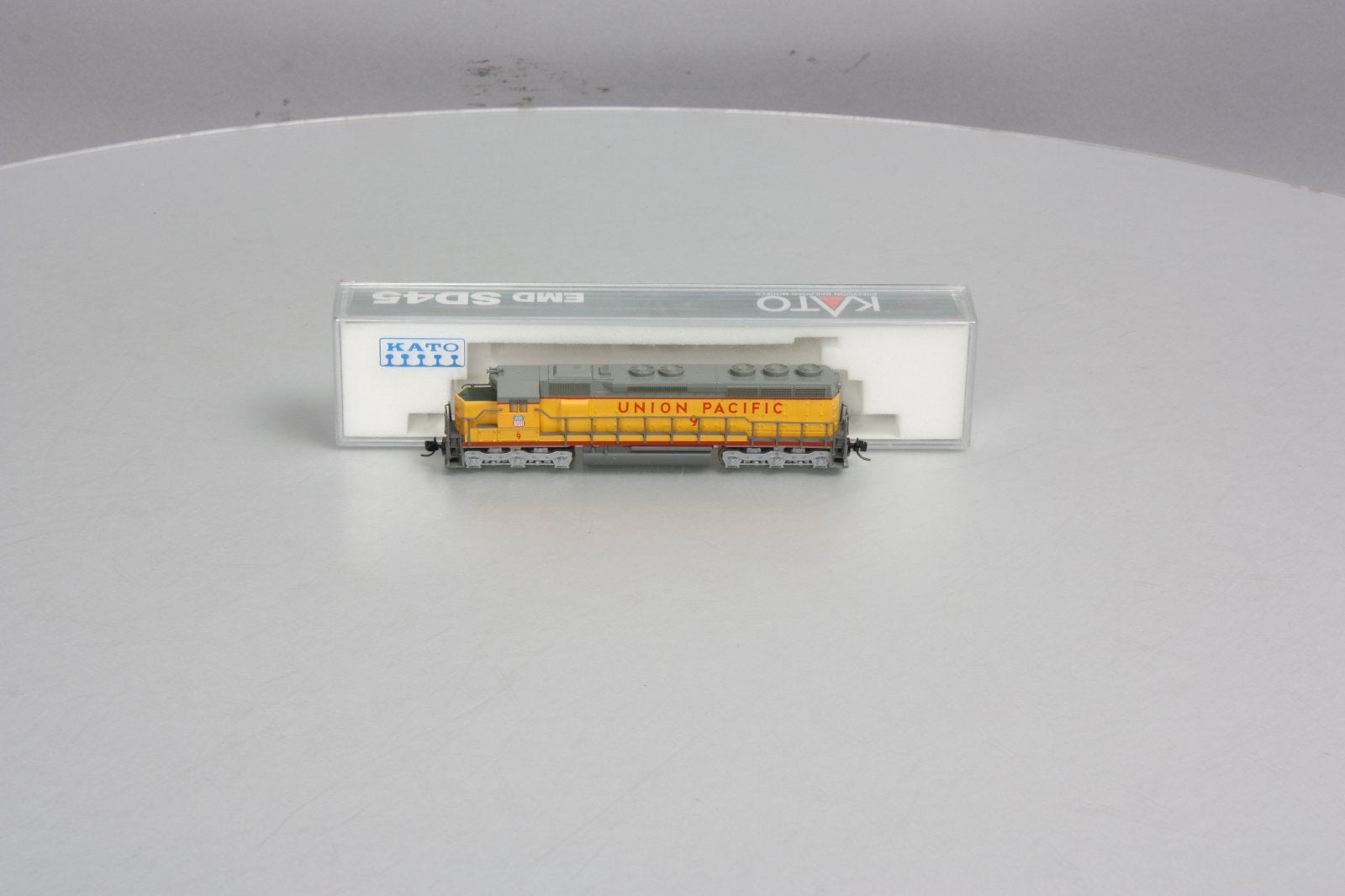 Kato 176-3119 N Scale Union Pacific SD-45 Diesel Locomotive #9 LN/Box