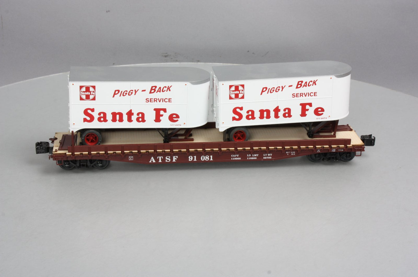Lionel 6-27068 Santa Fe Flatcar with Piggyback Trailers
