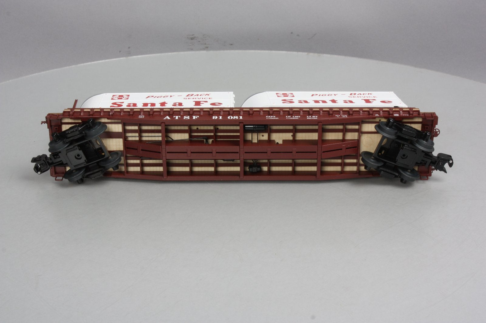 Lionel 6-27068 Santa Fe Flatcar with Piggyback Trailers