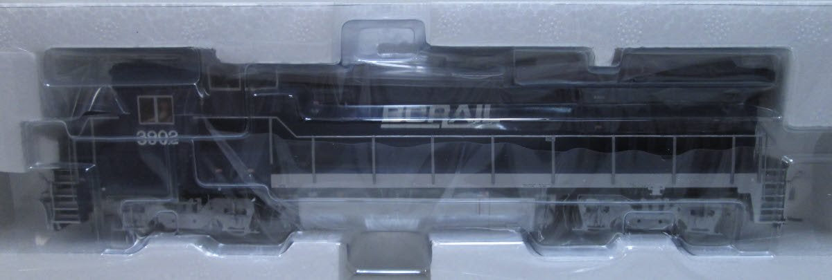 Atlas 9030 HO BC Rail GE Dash 8-39B Diesel Locomotive #3902