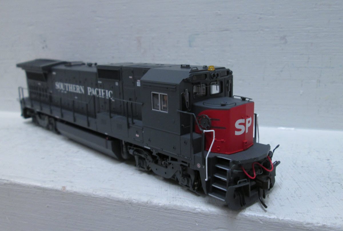 Atlas 7207 HO SP Unnumbered Dash 8-40B Diesel Locomotive Standard DC