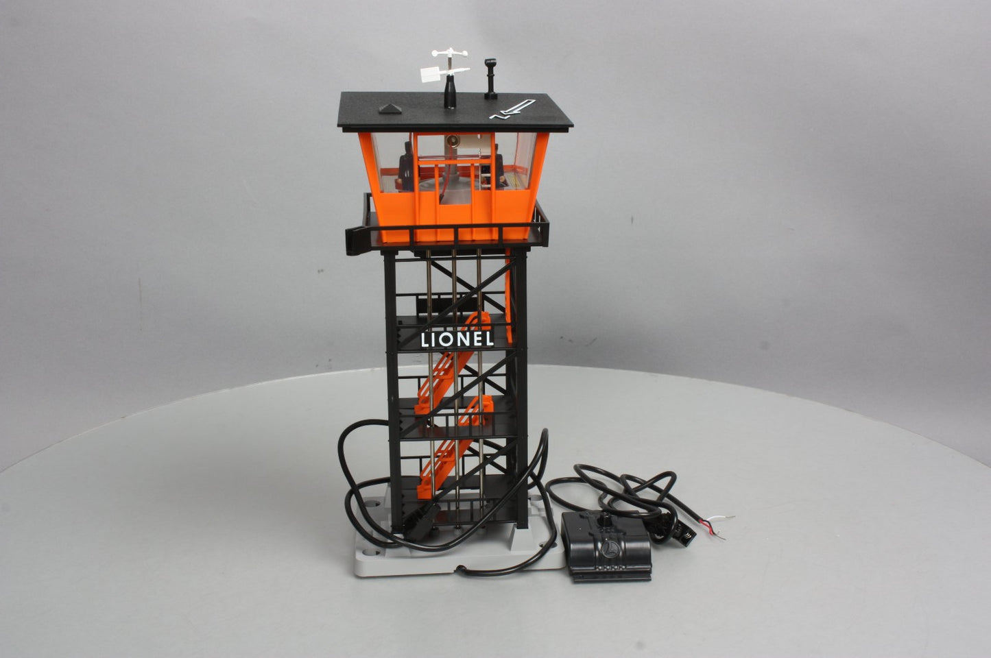 Lionel 6-82014 O Control Tower #192 - Plug 'n Play LN/Box